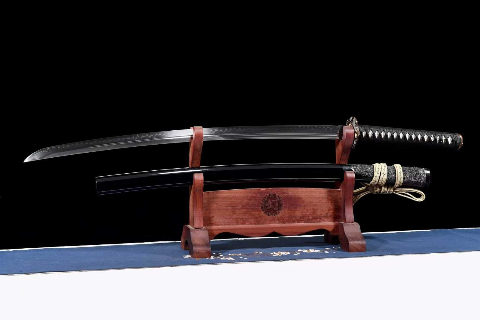 Kiếm Nhật Katana Tiểu Ô Hoàn Hắc Vũ Sĩ Phiên Bản 26 Inch